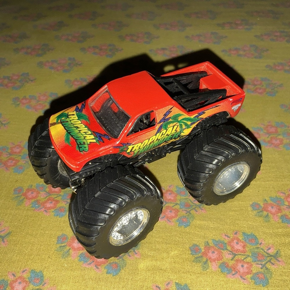 Hot Wheels Monster Jam 1:64 Truck TROPICAL THUNDER 1/64 Rare HTF